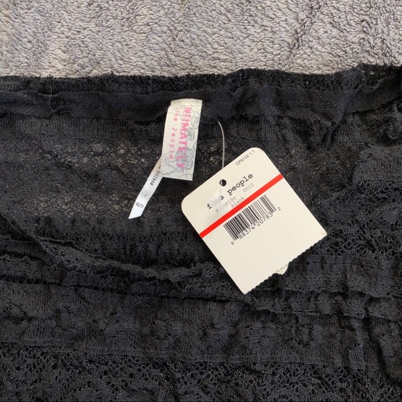 SOLD βοΈHP π Free People NWT Black Lace Tank - Picture 6 of 7